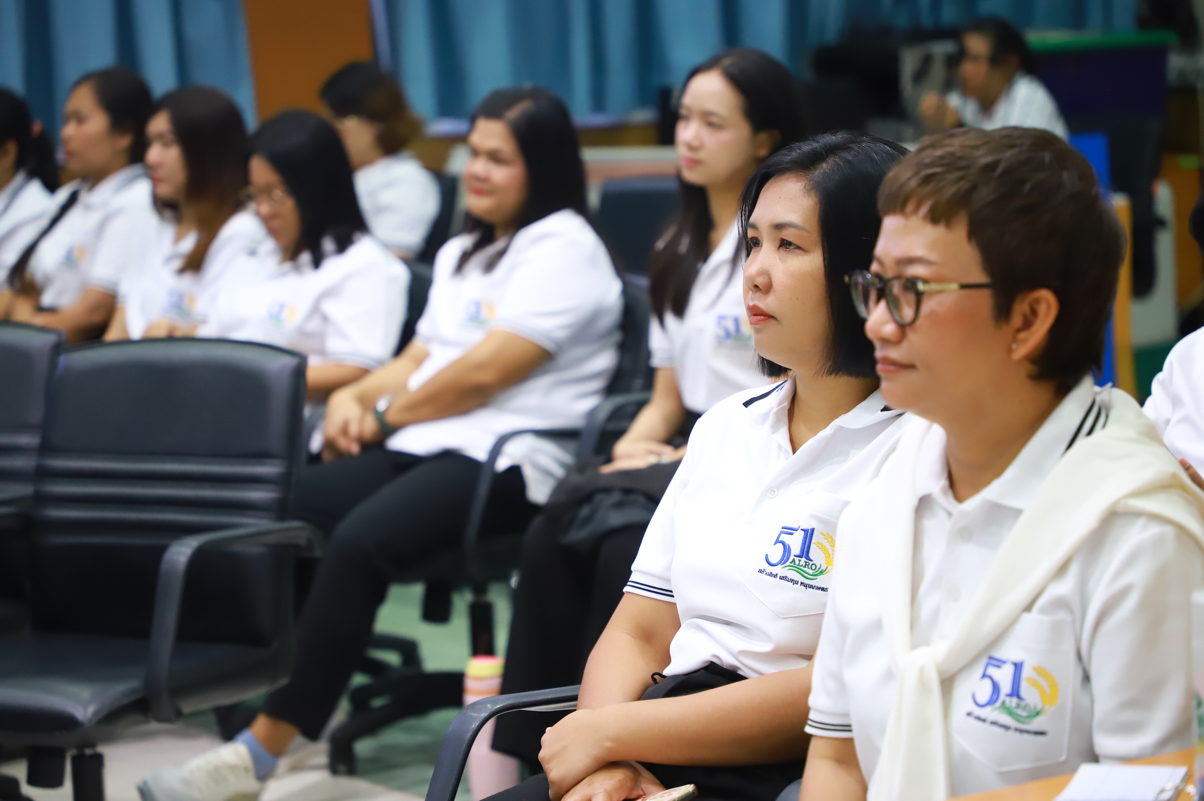 title - สบท. จัดกิจกรรม “เสริมสร้างความสัมพันธ์ในองค์กรและบรรยากาศที่เอื้อต่อการทำงาน” มุ่งเดินหน้าพัฒนาบุคลากร เสริมทัพการทำงานเป็นทีม
